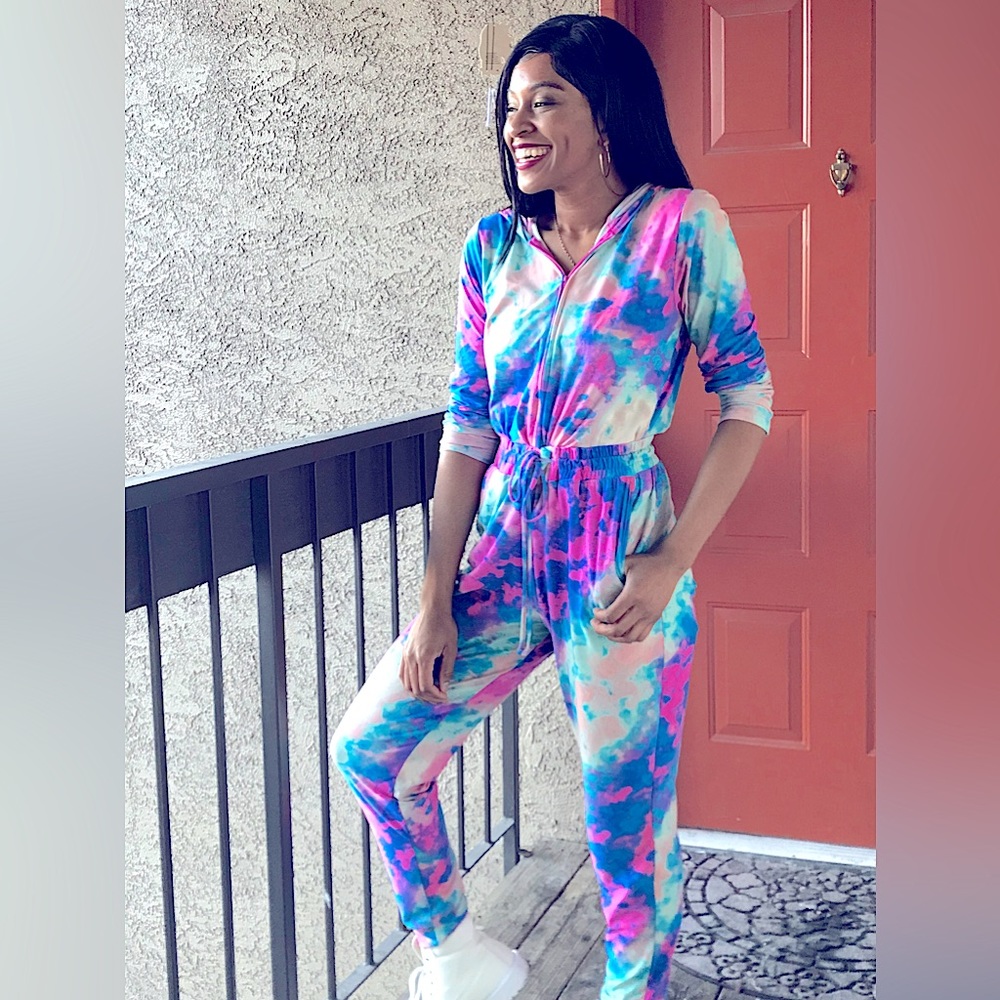 Multicolor zip upset